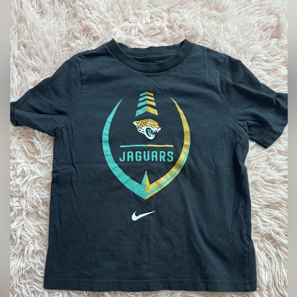 Nike Black and Green Jaguars Short Sleeve Tee